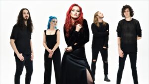 « La polyvalence d’Adrienne ne cesse de m’impressionner » : Fabienne Erni présente le nouveau visage d’Illumishade avec Heatwave