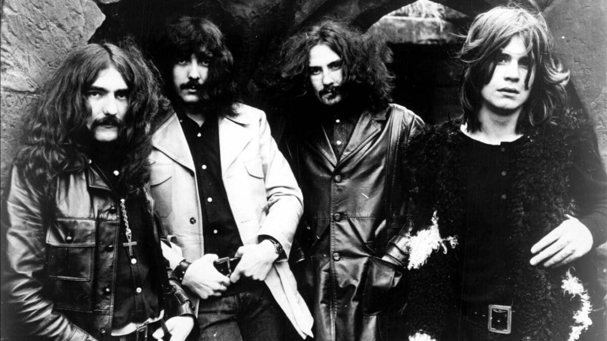 Black Sabbath a-t-il vraiment inventé le heavy metal ? L’histoire commence avant 1970