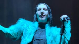 Marilyn Manson joue Front Toward Enemy pour la première fois : découvrez la setlist du lancement de Freaks On Parade