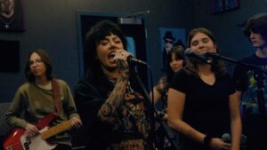 « Nous sommes honorés de pouvoir soutenir l’association de Dolly » : Bad Wolves dévoile une nouvelle version de Jolene avec la voix de la chanteuse
