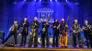 « Chaque voix compte » : The Hu joue à l’UNESCO à Paris et annonce un don avec l’aide de ses fans